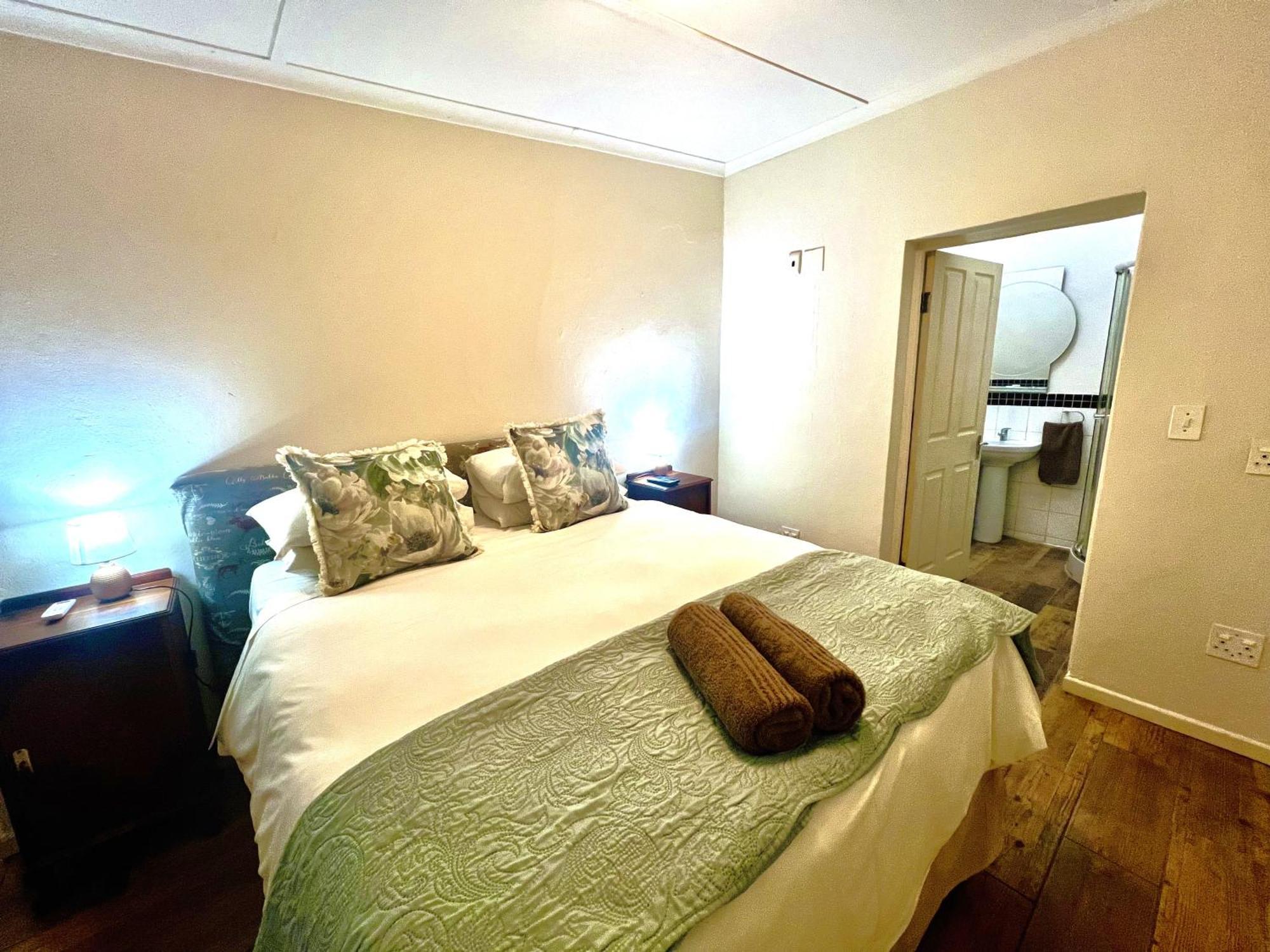 Donkin Country House Beaufort West Extérieur photo