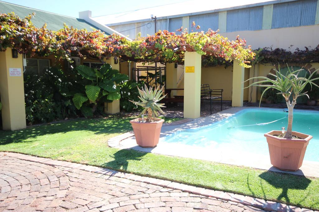 Donkin Country House Beaufort West Extérieur photo